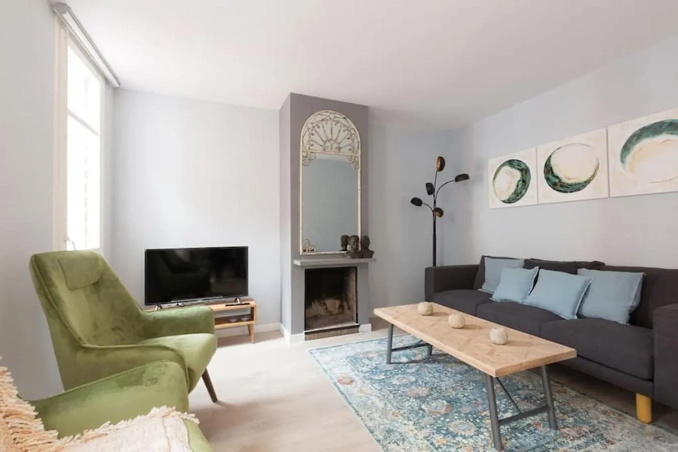 2 Bdr Penthouse In Grcia Apartment Barcelona